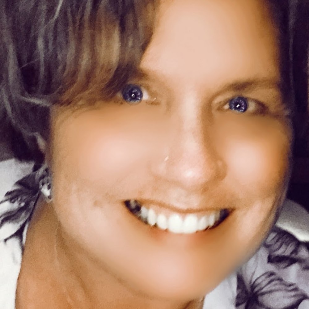 Meet your Posher, Shelly